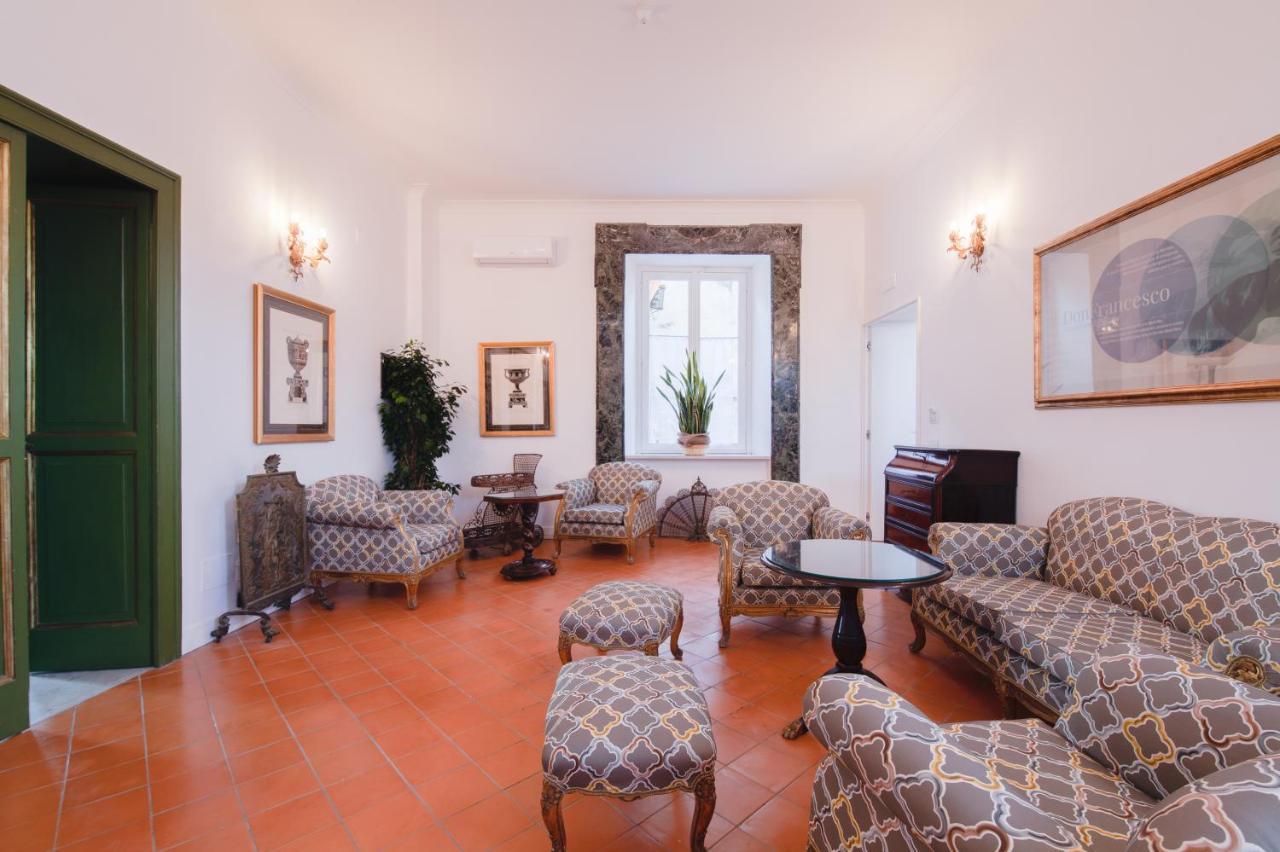 Palazzo Marigliano - Serviced Apartments Napoli Dış mekan fotoğraf